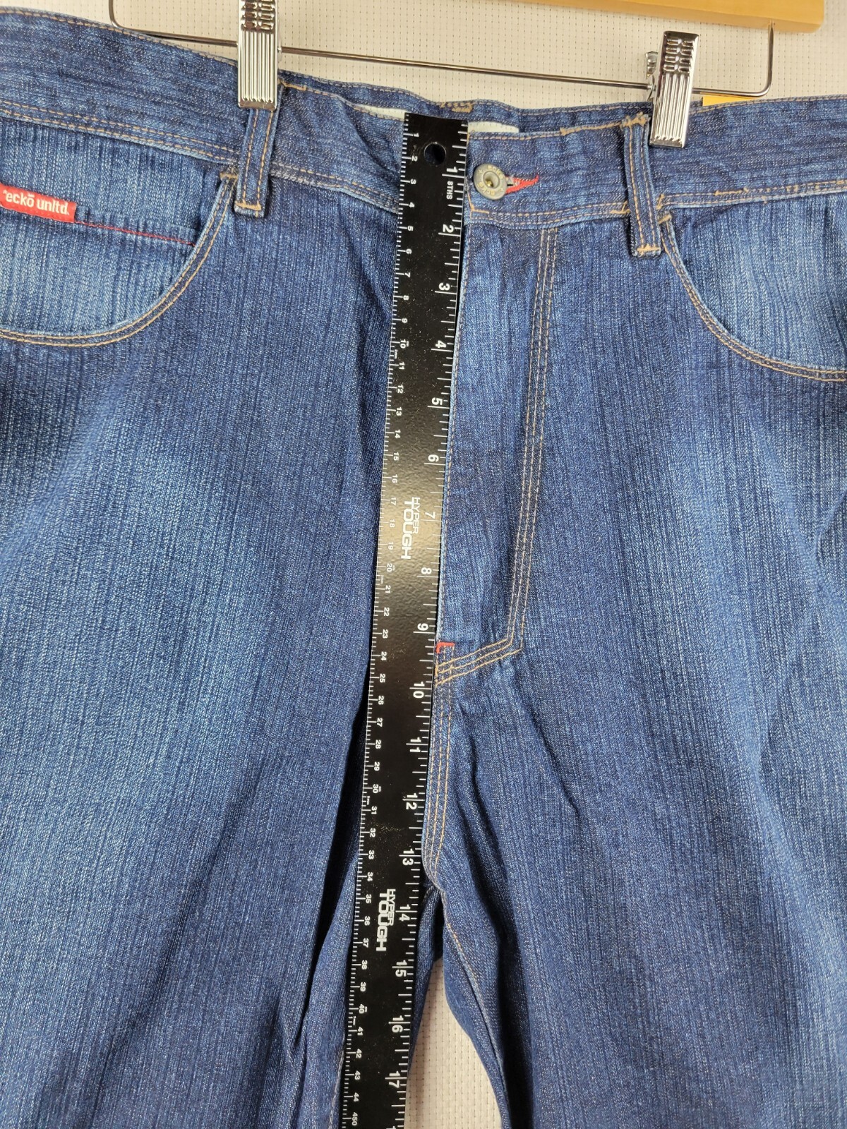 Picture 4 of 8