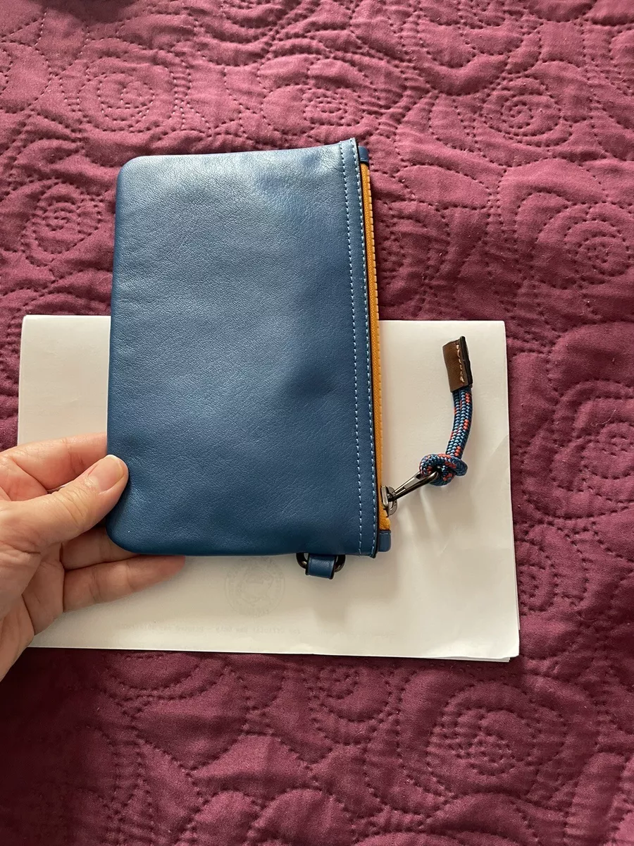 Coach zipper hotsell pouch