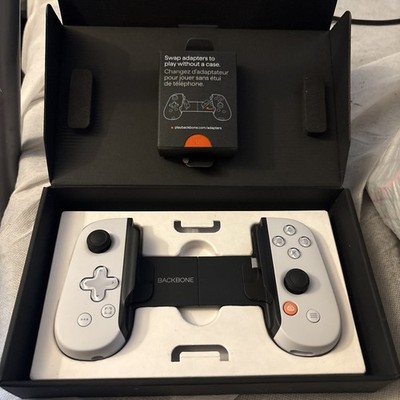 Backbone One 2nd Gen (Lightning) - Mobile Gaming Controller - White
