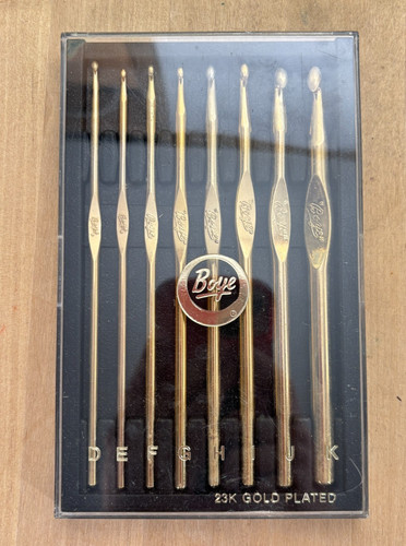 Vintage BOYE 23K Gold Plated Crochet Hook Set of 8, Sizes D-K in Case