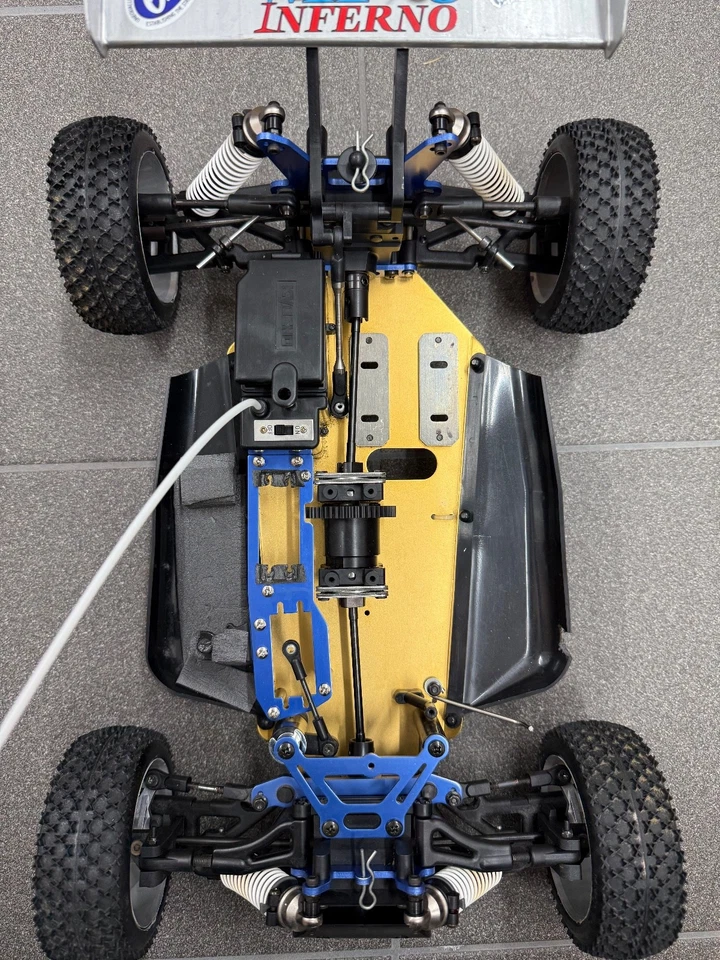 Kyosho Inferno MP6 Bausatz, teilweise zerlegt - Bild 2 von 4