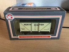 Dapol OO gauge B509 North Sea Fish Van,  UNUSED MINT WAGON !