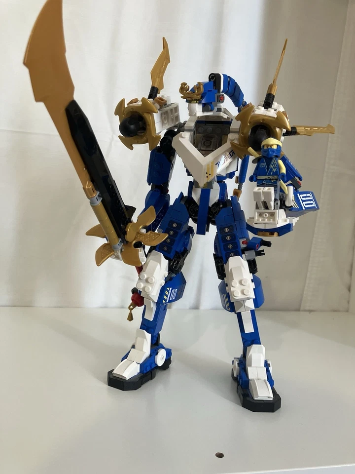 LEGO Ninjago 71785 Jay's Titan Mech, photo 3 of 5