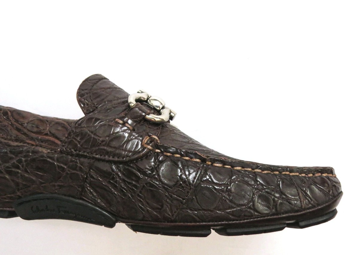 SALVATORE FERRAGAMO Brown Crocodile Leather Shoes Loafers  display picture 1