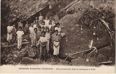 PC OCEANIA, UNE PROMENADE DANS LA MONTAGNE, Vintage Postcard (b44292)