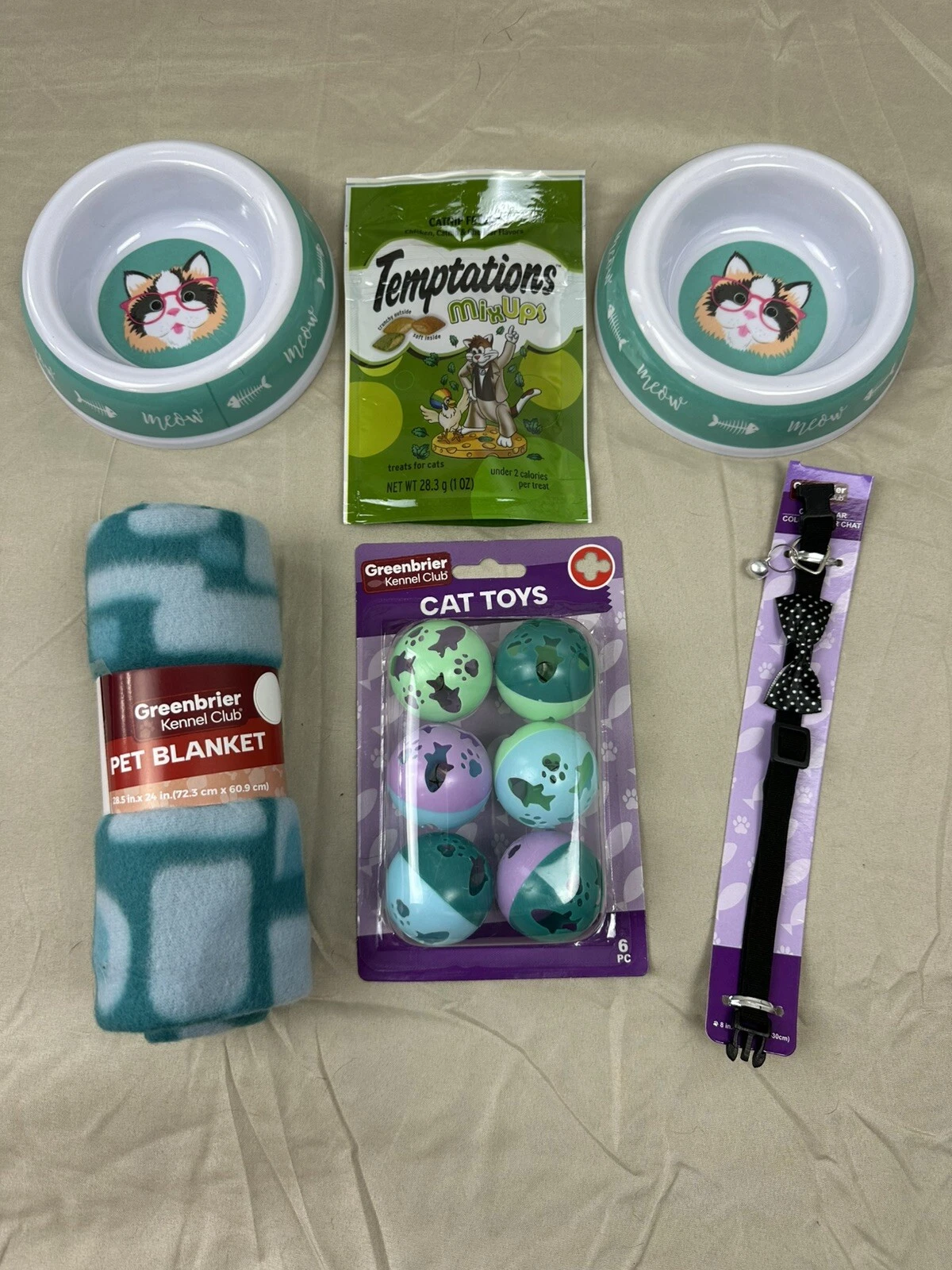 Pet Cat Basic Essentials Lot Including Toys Bowls Treats Collar Blanket Cat Lot