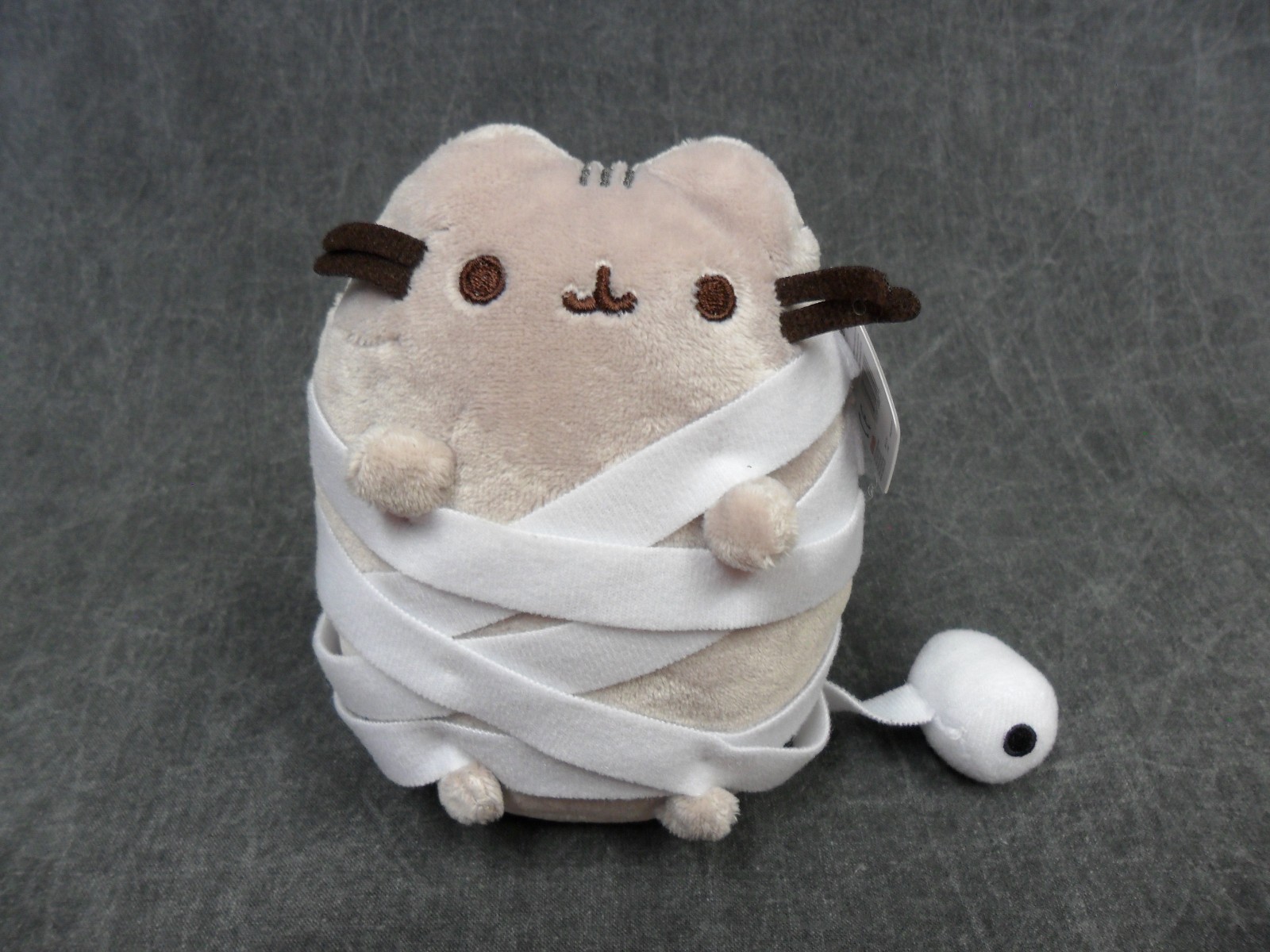 pusheen mummy