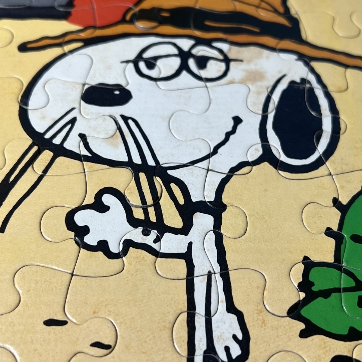 Vintage Snoopy Peanuts Woodstock Scout 100 Piece Puzzle MB