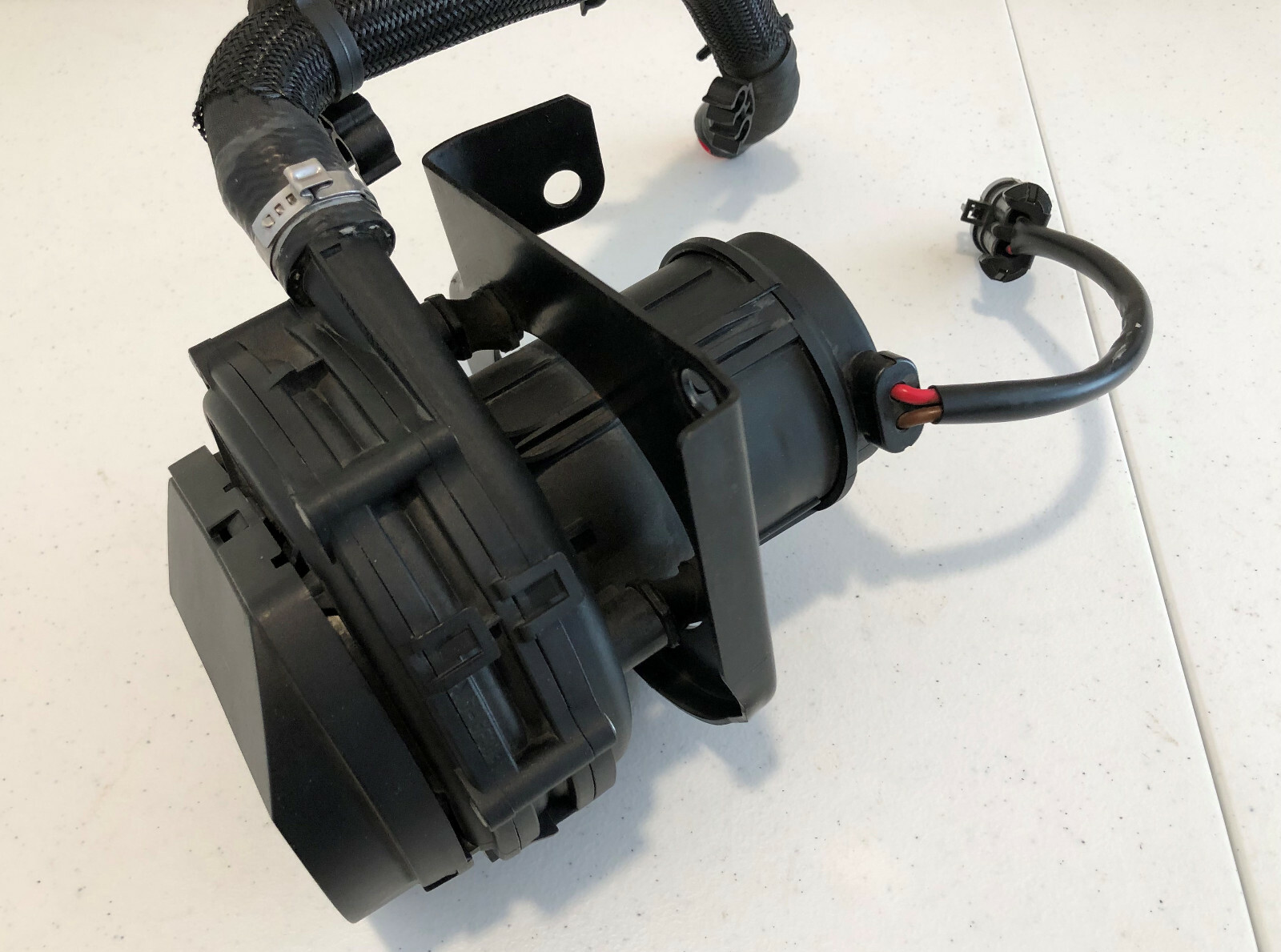 06 Maserati Quattroporte M139 Secondary Air Smog Pump 72247204 