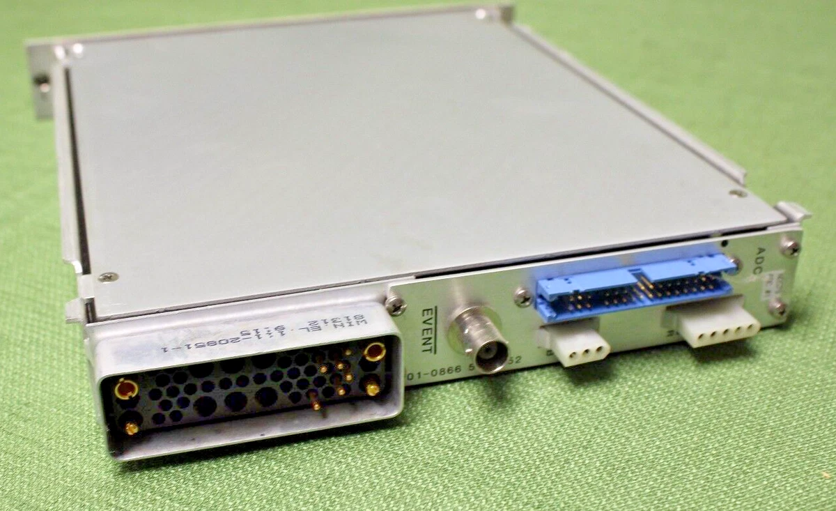 Canberra ND579 ADC Modelo 880775 - Módulo Convertidor Analógico a Digital NIM