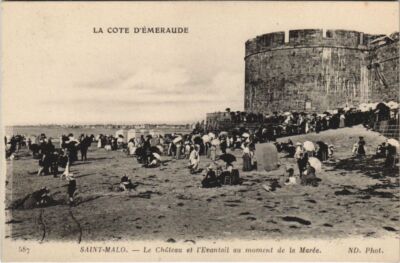 Old postcard Saint Malo Chateau et Fan au moment de la Maree (1235717)