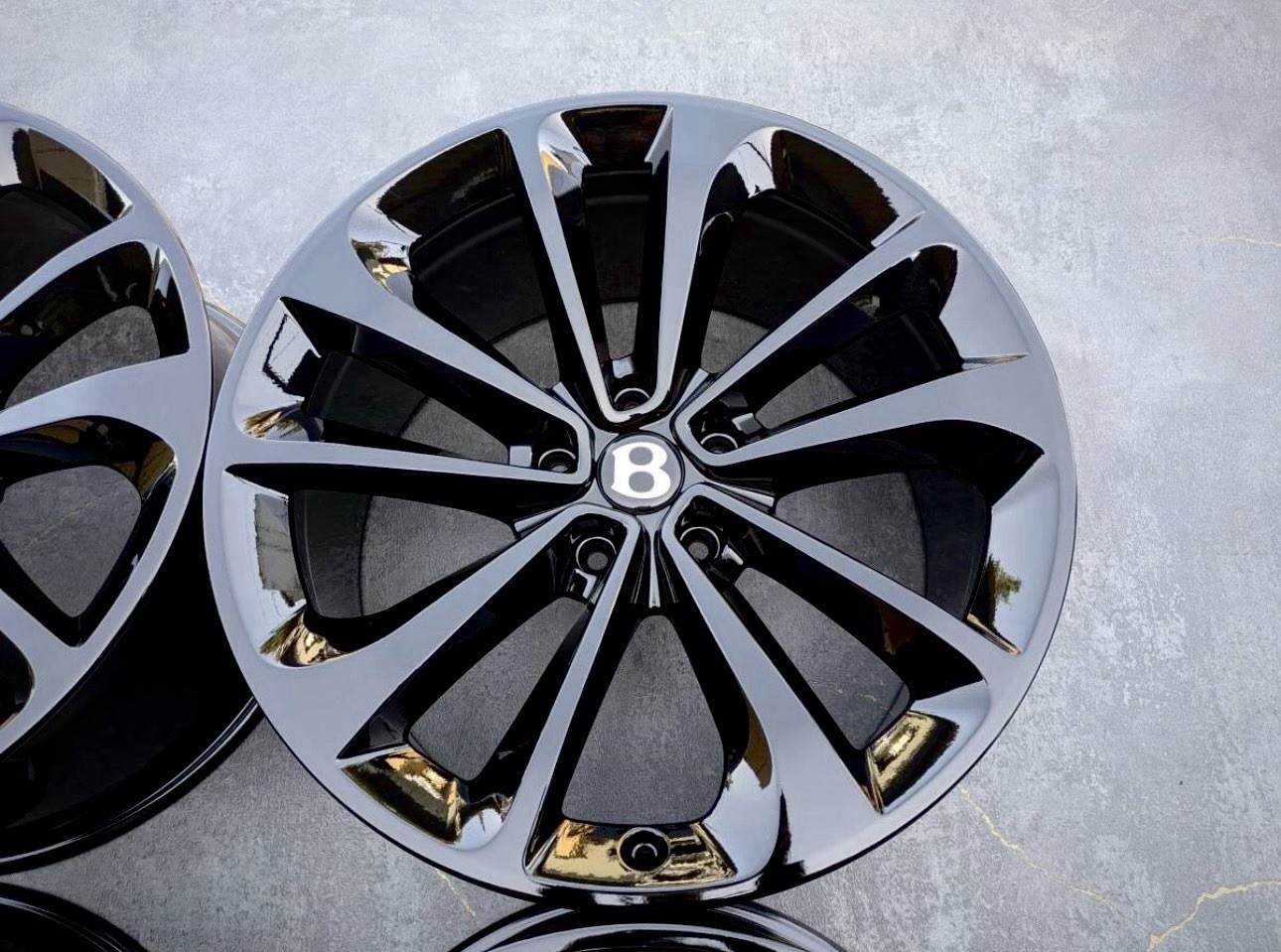 21" Bentley Bentayga 2015-2026 OEM Wheels Rims Gloss Black Audi Q7 VW Touareg