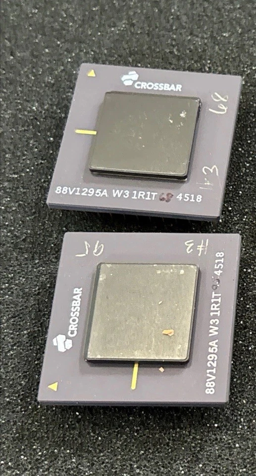 Lot 2 Ceramic Scrap Gold Intel Pentium Pro Like CPU/Processor Gold Recovery 9g - Image 2 of 4