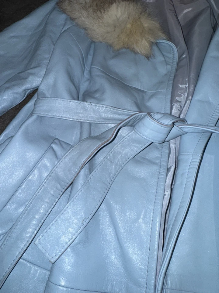 Vintage 70s Light Blue Leather Trench Coat Fur Lined Women’s Small - Image 3 of 4