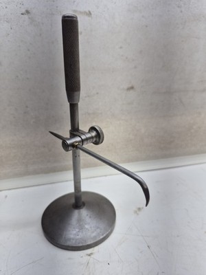 Vintage Machinist Surface Height Gauge Scribing Block Adjustable Fixture