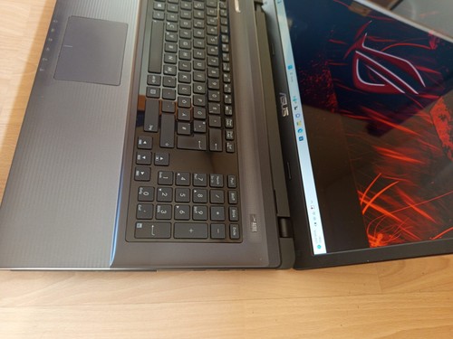Asus K 95V18"4,Full HD,Quad Core I7 3610QM,1 TB.32GB 2 TB SSD.4 TBHDD Win 11, - Bild 4 von 6