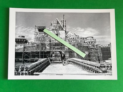 Found 4X6 PHOTO Old Walt Disney at DISNEYLAND Park Building 1955 Construction