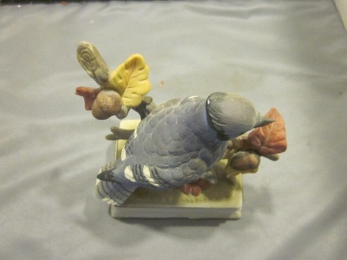 Music box vintage Towle fine porcellana uccellino blu su ramo foglie ghianda - Foto 5 di 6