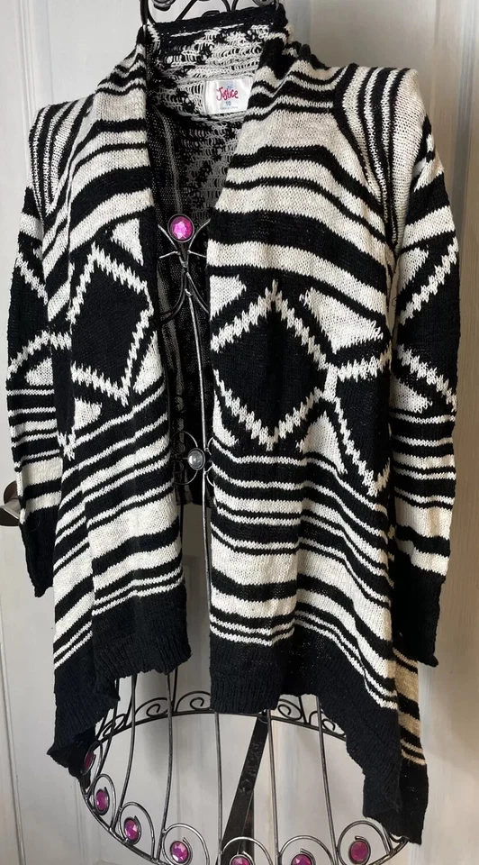 Suéter Cárdigan Justice Talla 10 Blanco y Negro Manga Larga Frente Abierto Tejido Foto 4 de 4