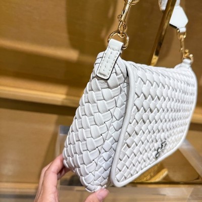 【トントンシナモン　TORYBURCH 100% Authentic Tory Burch Multi Color Diamond Striped Kerrington
