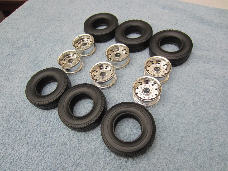 6 Carson-Auflieger-Breitreifenfelgen in Chrom und 6 Breitreifen mit Einlagen Neu - Bild 3 von 4