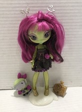 Novi Stars Series 1 Alie Lectric Fashion Doll...