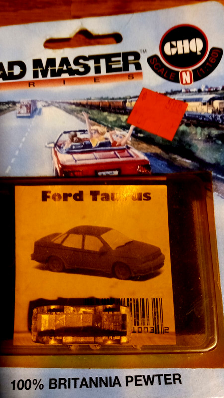 1995 GHQ - N Scale - Road Master Series - Ford Taurus - New, 100%  Pewter