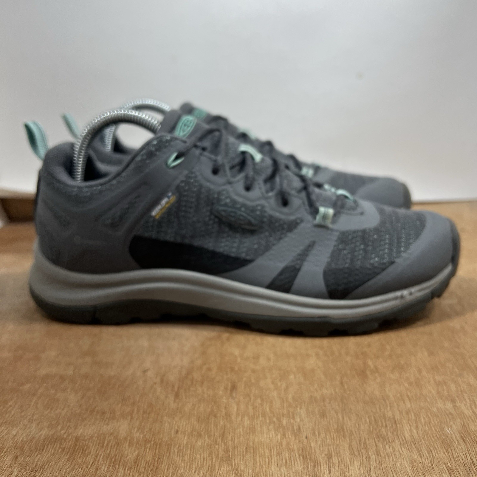 Scarpe basse Keen Terradora II donna taglia 9 grigie escursionismo trail sneaker 1022346