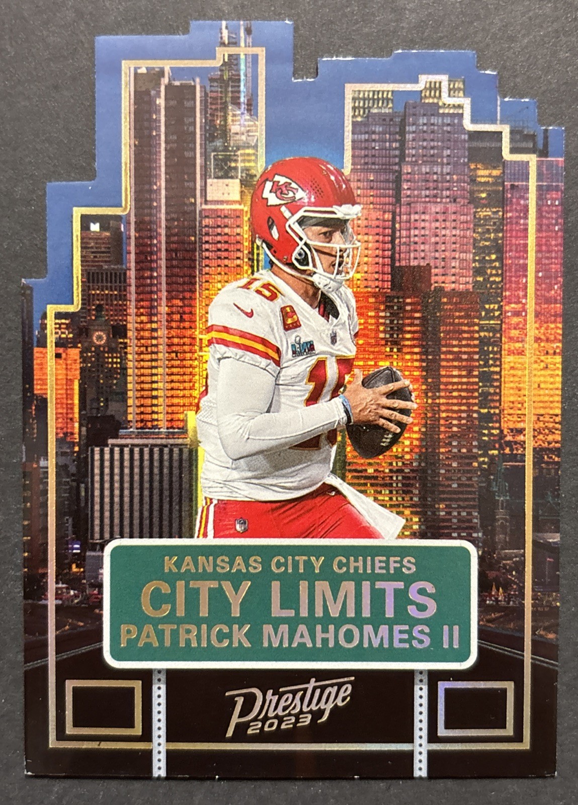 2023 Panini Prestige Patrick Mahomes II City Limits Case Hit CHiefs