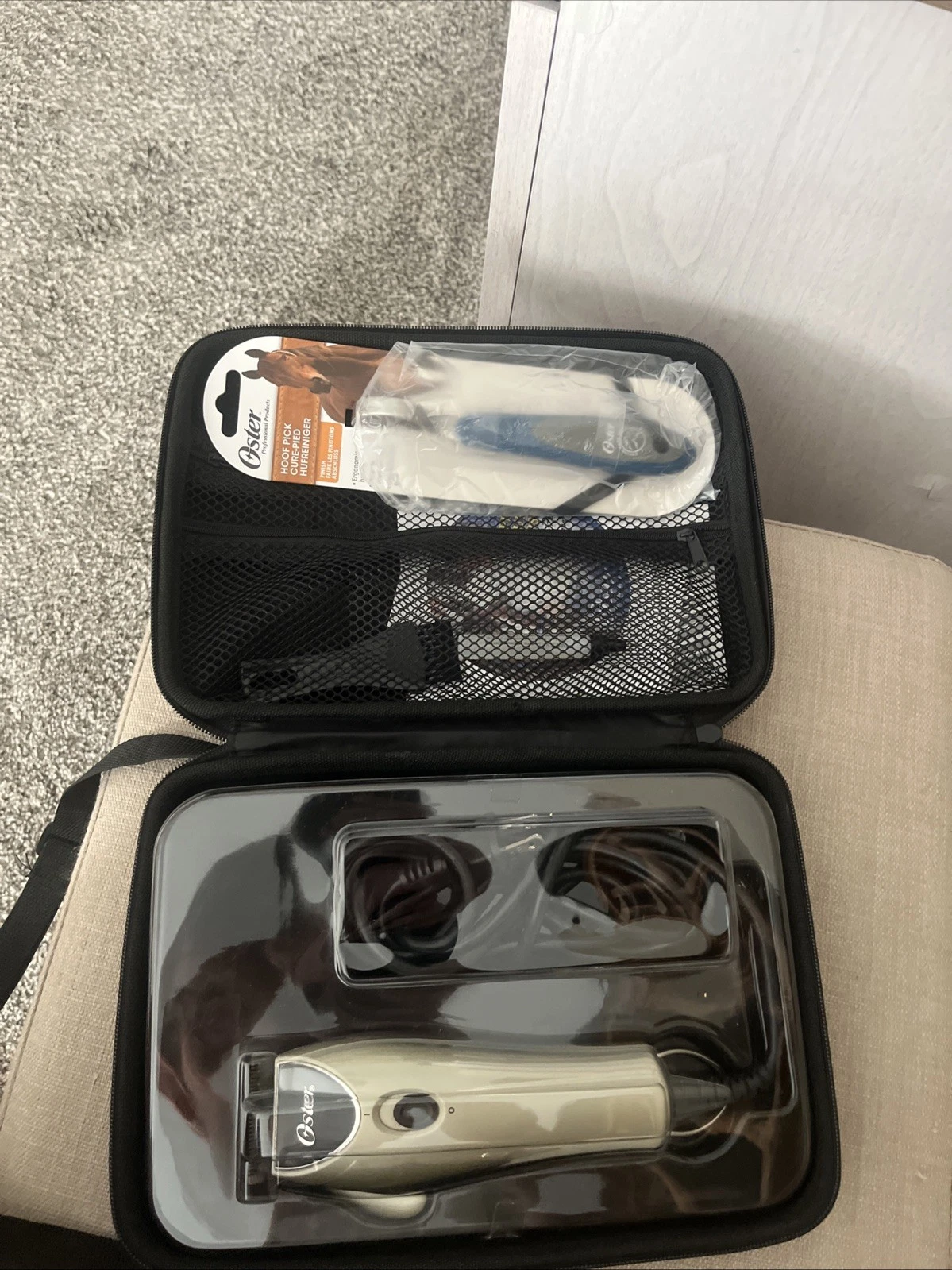Oster Performance Pet Clipper Kit In-Home Grooming Model 78033-000 w/Accessories