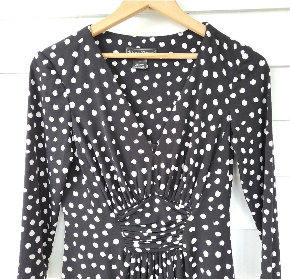 Vestido Jessica Howard blanco y negro a lunares hasta la rodilla talla 6 Foto 3 de 4