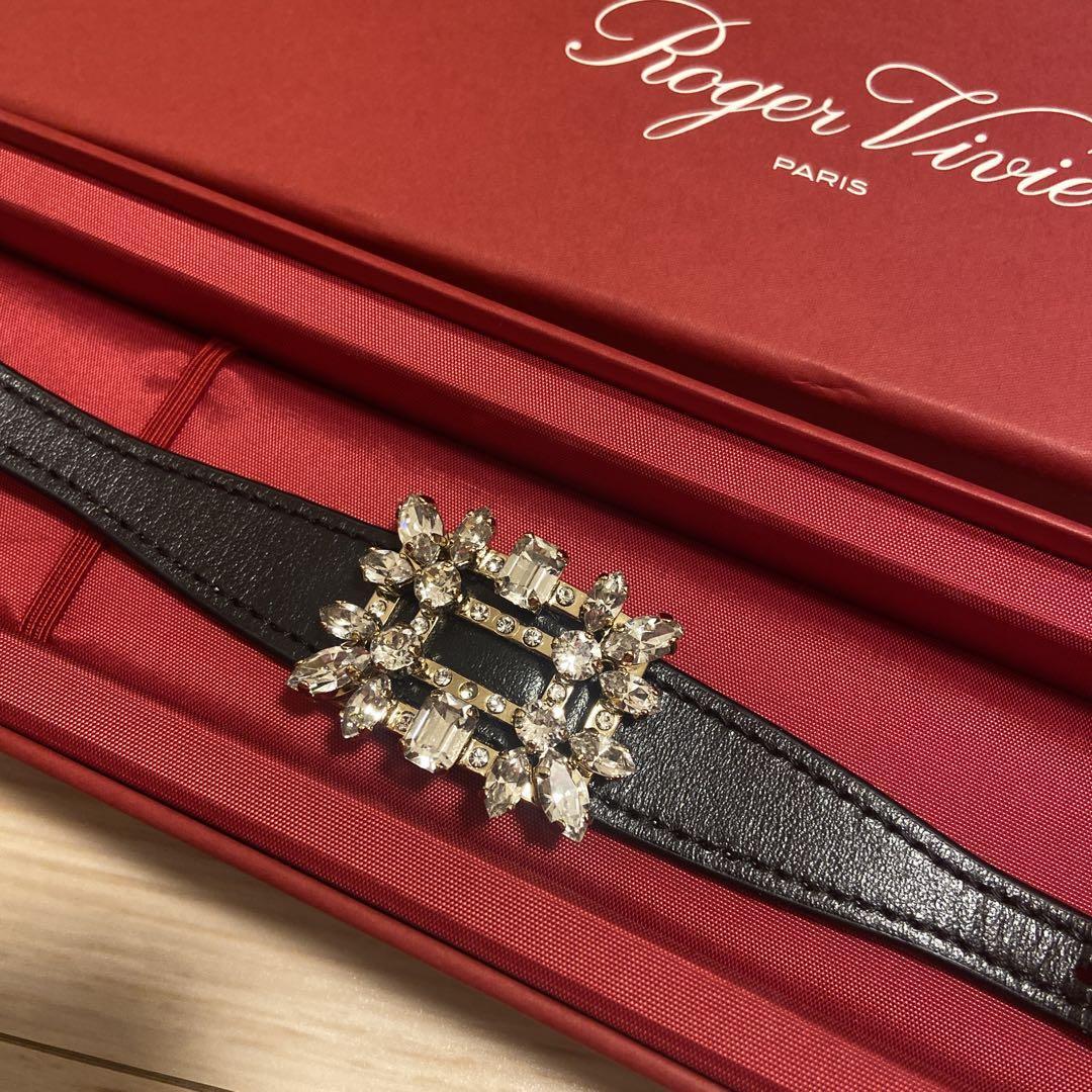 新着 関税送料込【Roger Vivier】ベルト コルセットベルト BLACK Broche Vivier Belt in velvet Black Woman