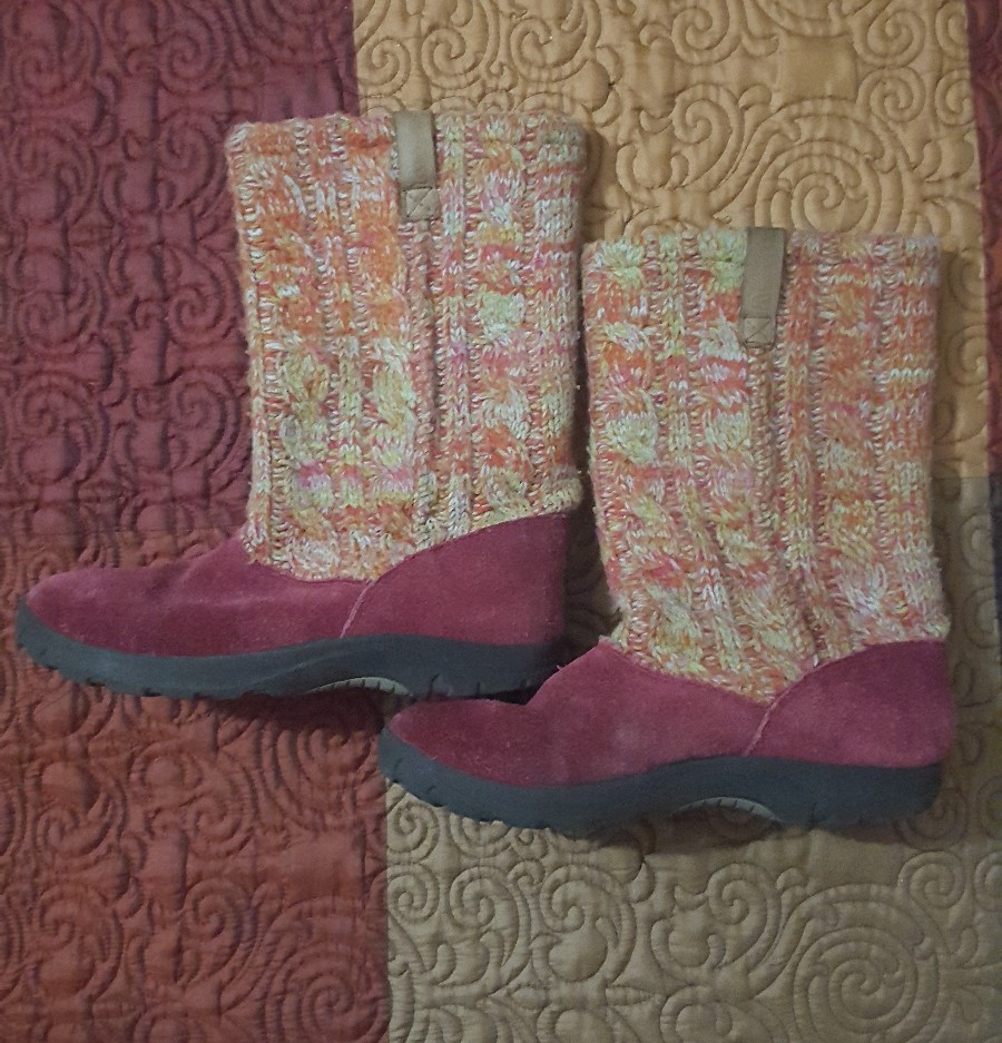 Stivali KEEN da donna in pelle scamosciata e lana lavorati a maglia rosa multicolore taglia 39 US 6