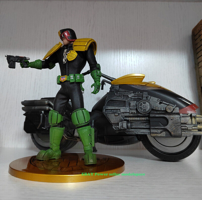 Mezco One:12 Collective DIRECT Exclusive JUDGE DREDD Mezco One:12 Collective DIRECT Exclusive JUDGE DREDD