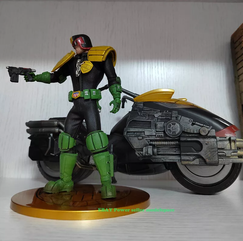 Mezco One:12 Collective DIRECT Exclusive JUDGE DREDD LAWMASTER