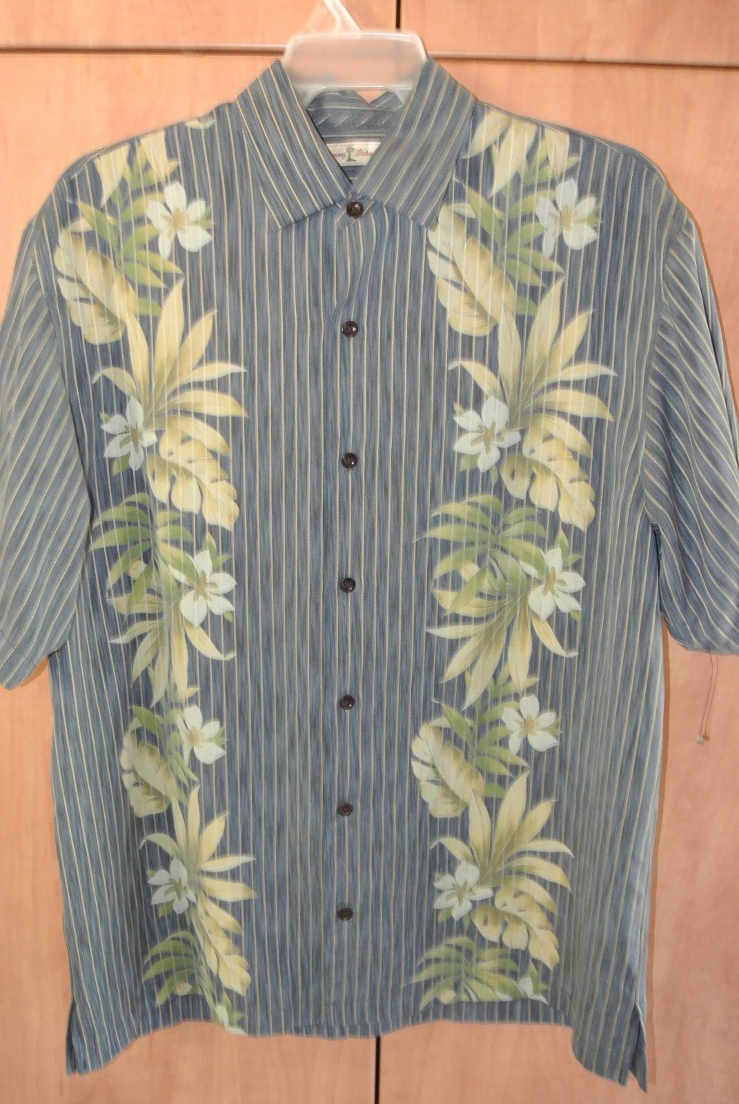 Tommy Bahama Mens Large Vertical Floral Band Print over Stripes on Blue/Mint