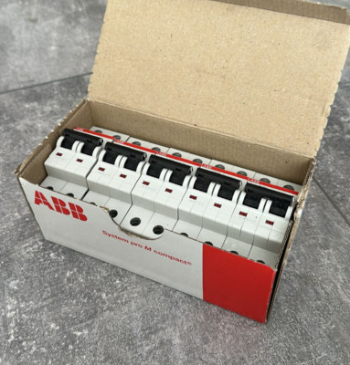ABB S202M -K16 2CDS 272 001 R0467 QTY5   5 Stück           no/2895