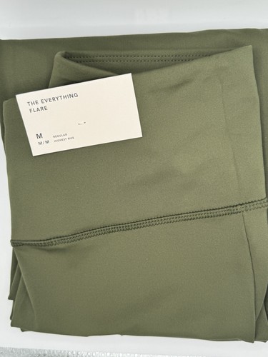 American Eagle AE The Everything Flare grüne Leggings Größe Medium neu mit Etikett - Bild 2 von 7