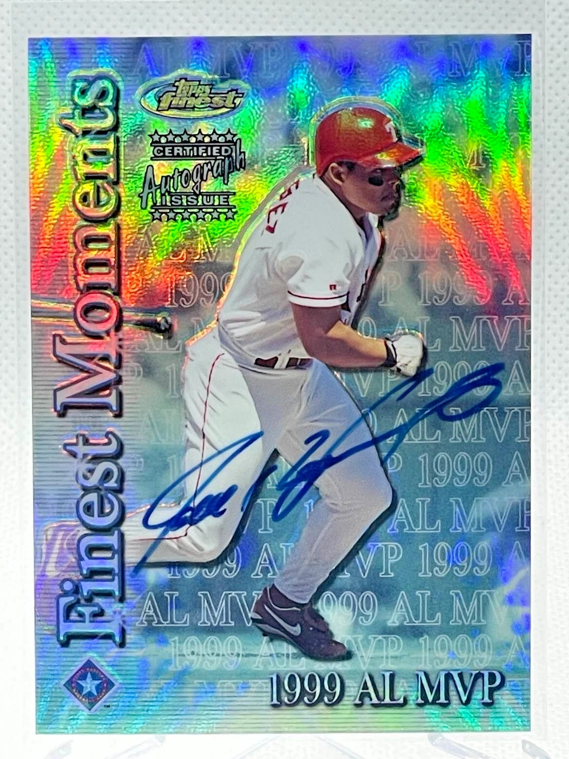 2000 Topps Finest Moments IVAN RODRIGUEZ Auto Refractor Card #FM2 Rangers HOF