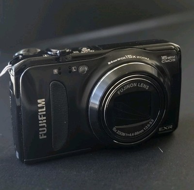 Fujifilm FinePix F660 EXR Digital Camera – 16MP CMOS – 15x 3.0