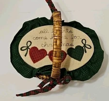 Vtg Christmas Basket Tie On Lid Folk Art Farmhouse All Hearts Come Home For Chri