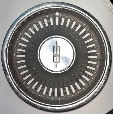 QTY 1 1972-1973 Oldsmobile Cutlass Hubcap F85 Omega Wheel Cover 4031 1IT
