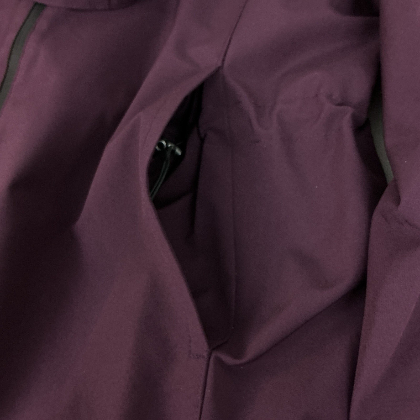 Pendleton Waterproof Softshell Tape Seam Hooded R… - image 8