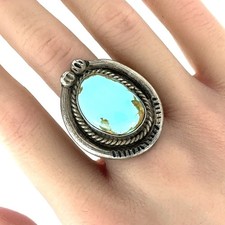 Vintage Native American Turquoise Sterling Silver Ring Size 6.25