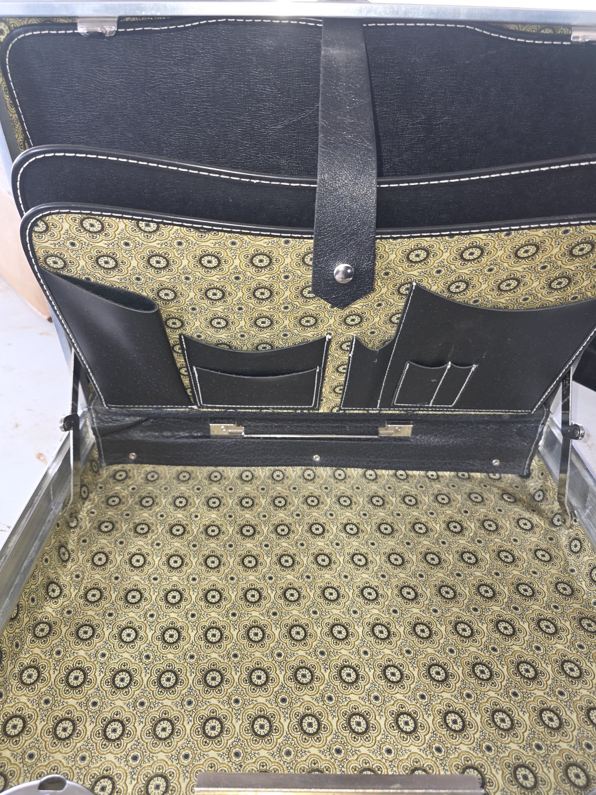 Vintage Hardshell Briefcase - image 2