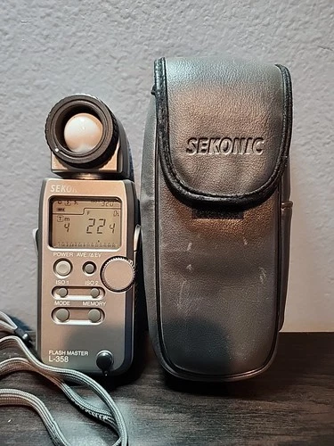 SEKONIC Flash Master L-358 Digital Photography Light Meter With Case And Strap