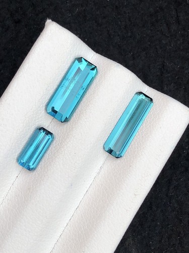 4.65 CTs neon blue tourmalines origin Afghanistan - Picture 4 of 8