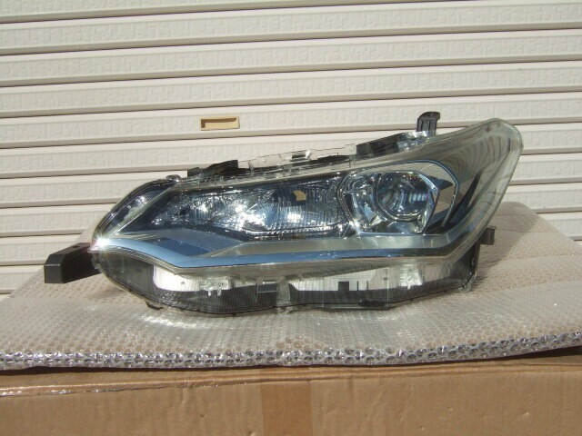Toyota Corolla Axio Fielder LED Headlight Assembly Front