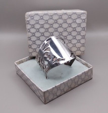 Vintage Silver plated napkin ring - has not been engraved