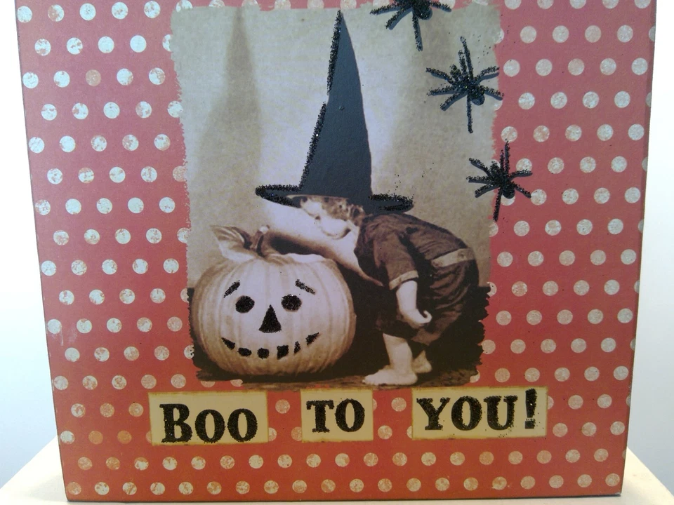 Letrero de placa de madera de Halloween Primitives de Kathy Boo to You Foto 2 de 4